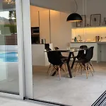 Katikies Grand فيلة بيسوري