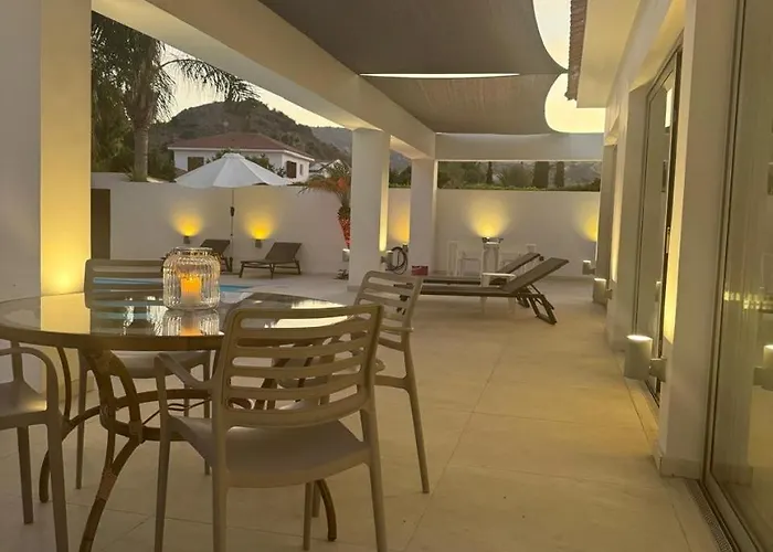 Katikies Grand Villa